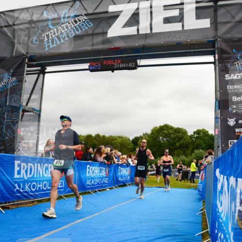 30.08.2026 - Elbe Triathlon Hamburg LAZAROV Photography http://msf.ph/oto/10081824 30.08.2026 11:24:25 Ziel 608, 674, 898, 1022, 1073 meine-sportfotos.de