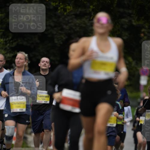 30.08.2026 - Blankeneser Heldenlauf Patografie http://msf.ph/oto/10081825 30.08.2026 09:51:56 Ziel 1156, 1344, 1504, 1621, 1638, 1733, 1737 meine-sportfotos.de