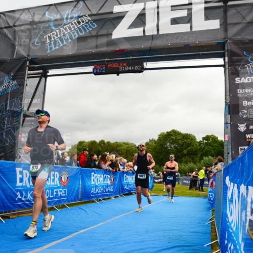 30.08.2026 - Elbe Triathlon Hamburg LAZAROV Photography http://msf.ph/oto/10081827 30.08.2026 11:24:25 Ziel 608, 674, 898, 1022, 1073 meine-sportfotos.de