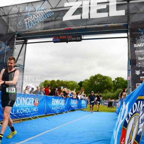30.08.2026 - Elbe Triathlon Hamburg LAZAROV Photography http://msf.ph/oto/10081904 30.08.2026 11:24:58 Ziel 712, 736, 786, 856, 1208 meine-sportfotos.de