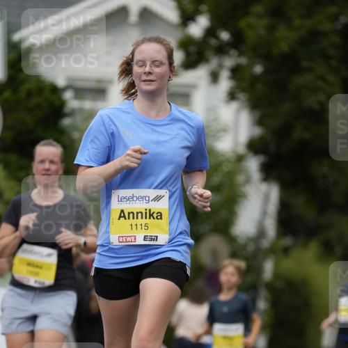 30.08.2026 - Blankeneser Heldenlauf Patografie http://msf.ph/oto/10081919 30.08.2026 09:52:52 Ziel 1079, 1115, 1133, 1324, 1698 meine-sportfotos.de
