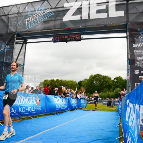 30.08.2026 - Elbe Triathlon Hamburg LAZAROV Photography http://msf.ph/oto/10081935 30.08.2026 11:25:04 Ziel 605, 736, 786, 1208 meine-sportfotos.de