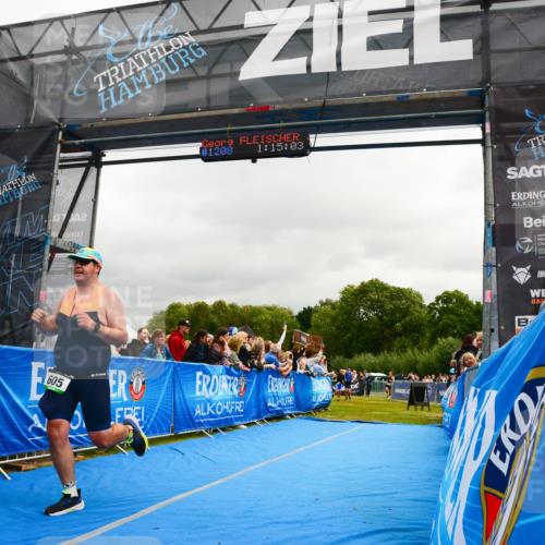 30.08.2026 - Elbe Triathlon Hamburg LAZAROV Photography http://msf.ph/oto/10081945 30.08.2026 11:25:07 Ziel 605, 736 meine-sportfotos.de