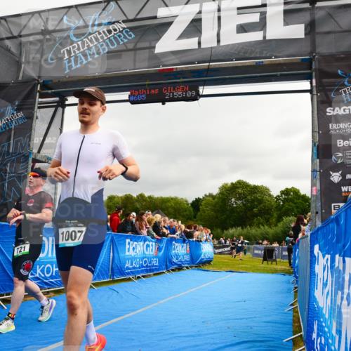30.08.2026 - Elbe Triathlon Hamburg LAZAROV Photography http://msf.ph/oto/10081988 30.08.2026 11:25:26 Ziel 721, 1007, 1096 meine-sportfotos.de