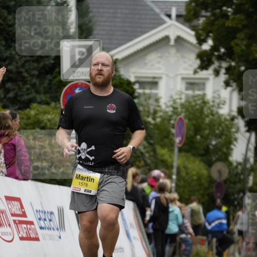 30.08.2026 - Blankeneser Heldenlauf Patografie http://msf.ph/oto/10082003 30.08.2026 09:53:55 Ziel 1102, 1250, 1253, 1578, 1616 meine-sportfotos.de