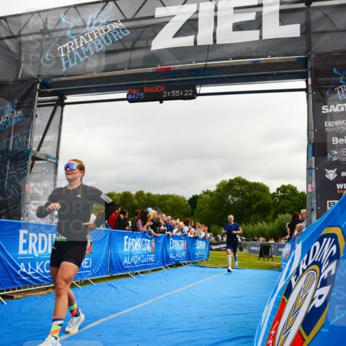 30.08.2026 - Elbe Triathlon Hamburg LAZAROV Photography http://msf.ph/oto/10082005 30.08.2026 11:25:38 Ziel 887, 1144, 1290, 1896 meine-sportfotos.de