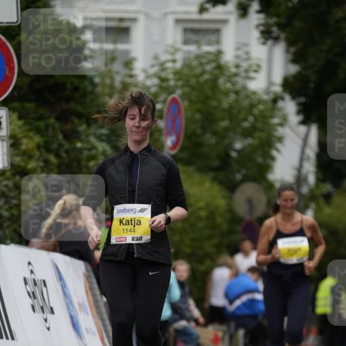 30.08.2026 - Blankeneser Heldenlauf Patografie http://msf.ph/oto/10082013 30.08.2026 09:54:02 Ziel 1102, 1144, 1217 meine-sportfotos.de