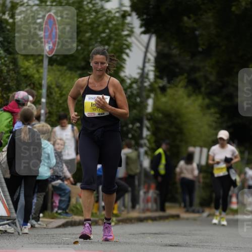 30.08.2026 - Blankeneser Heldenlauf Patografie http://msf.ph/oto/10082015 30.08.2026 09:54:04 Ziel 1102, 1144, 1217 meine-sportfotos.de