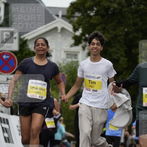 30.08.2026 - Blankeneser Heldenlauf Patografie http://msf.ph/oto/10082055 30.08.2026 09:54:32 Ziel 1122, 1223, 1463, 1464, 1465, 1466, 1467, 1622, 1649, 1687 meine-sportfotos.de
