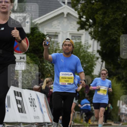 30.08.2026 - Blankeneser Heldenlauf Patografie http://msf.ph/oto/10082063 30.08.2026 09:54:37 Ziel 1122, 1318, 1463, 1464, 1465, 1466, 1467, 1477, 1622, 1649 meine-sportfotos.de