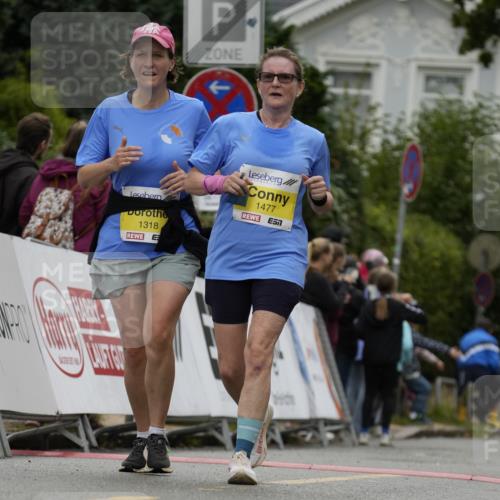 30.08.2026 - Blankeneser Heldenlauf Patografie http://msf.ph/oto/10082068 30.08.2026 09:54:41 Ziel 1122, 1318, 1477, 1622, 1649 meine-sportfotos.de