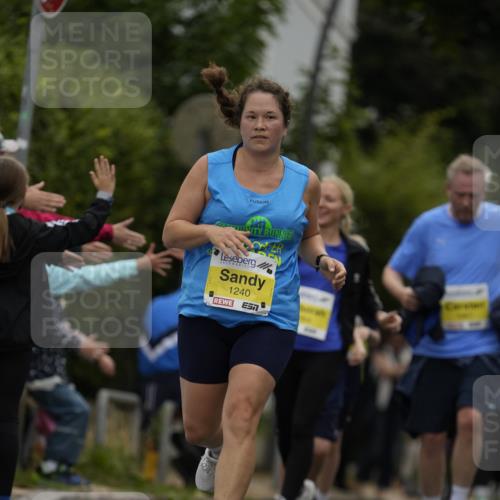 30.08.2026 - Blankeneser Heldenlauf Patografie http://msf.ph/oto/10082072 30.08.2026 09:54:45 Ziel 1240, 1318, 1477 meine-sportfotos.de