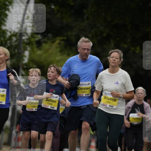 30.08.2026 - Blankeneser Heldenlauf Patografie http://msf.ph/oto/10082073 30.08.2026 09:54:46 Ziel 1240, 1318, 1391, 1477 meine-sportfotos.de
