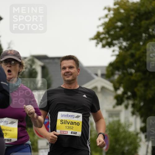 30.08.2026 - Blankeneser Heldenlauf Patografie http://msf.ph/oto/10082101 30.08.2026 09:55:07 Ziel 1111, 1157, 1290, 1343, 1352, 1415, 1424, 1472, 1543, 1712 meine-sportfotos.de