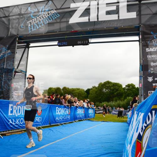 30.08.2026 - Elbe Triathlon Hamburg LAZAROV Photography http://msf.ph/oto/10082144 30.08.2026 11:26:27 Ziel 457, 514, 1079, 1217, 1249 meine-sportfotos.de