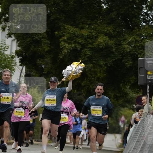 30.08.2026 - Blankeneser Heldenlauf Patografie http://msf.ph/oto/10082171 30.08.2026 09:55:41 Ziel 1077, 1528, 1532, 1533, 1628, 1654, 1655, 1746 meine-sportfotos.de