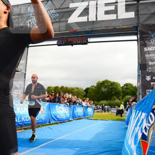 30.08.2026 - Elbe Triathlon Hamburg LAZAROV Photography http://msf.ph/oto/10082200 30.08.2026 11:26:50 Ziel 571, 1119, 1203, 1224 meine-sportfotos.de