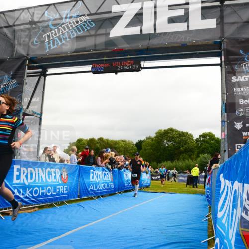 30.08.2026 - Elbe Triathlon Hamburg LAZAROV Photography http://msf.ph/oto/10082221 30.08.2026 11:27:01 Ziel 702, 1110, 1172, 1194, 1275 meine-sportfotos.de