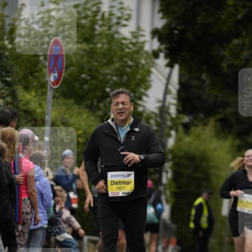 30.08.2026 - Blankeneser Heldenlauf Patografie http://msf.ph/oto/10082275 30.08.2026 09:56:39 Ziel 1327 meine-sportfotos.de