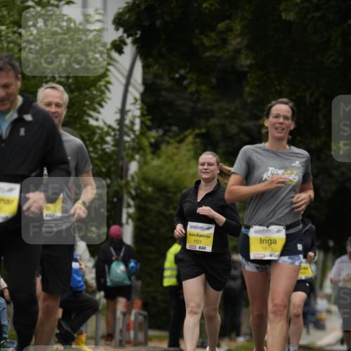 30.08.2026 - Blankeneser Heldenlauf Patografie http://msf.ph/oto/10082278 30.08.2026 09:56:41 Ziel 1007, 1327, 1675, 1676 meine-sportfotos.de