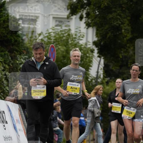 30.08.2026 - Blankeneser Heldenlauf Patografie http://msf.ph/oto/10082282 30.08.2026 09:56:42 Ziel 1007, 1021, 1327, 1675, 1676 meine-sportfotos.de