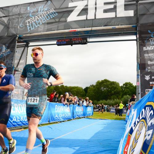 30.08.2026 - Elbe Triathlon Hamburg LAZAROV Photography http://msf.ph/oto/10082315 30.08.2026 11:27:36 Ziel 672, 1074, 1121, 1134, 1178 meine-sportfotos.de