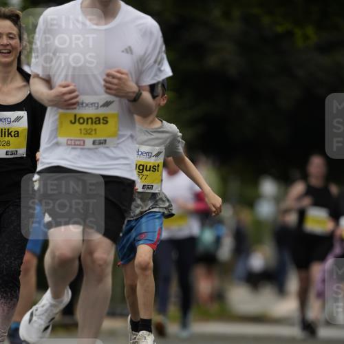 30.08.2026 - Blankeneser Heldenlauf Patografie http://msf.ph/oto/10082321 30.08.2026 09:57:05 Ziel 1028, 1296, 1321, 1377, 1520 meine-sportfotos.de