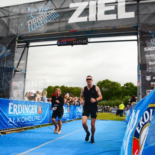 30.08.2026 - Elbe Triathlon Hamburg LAZAROV Photography http://msf.ph/oto/10082334 30.08.2026 11:27:45 Ziel 364, 1074 meine-sportfotos.de
