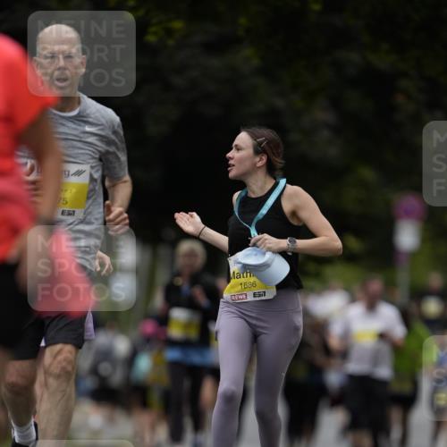 30.08.2026 - Blankeneser Heldenlauf Patografie http://msf.ph/oto/10082366 30.08.2026 09:57:28 Ziel 1082, 1260, 1641 meine-sportfotos.de