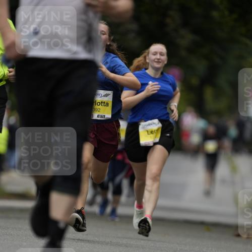30.08.2026 - Blankeneser Heldenlauf Patografie http://msf.ph/oto/10082394 30.08.2026 09:57:51 Ziel 1392, 1435, 1541, 1619, 1620 meine-sportfotos.de