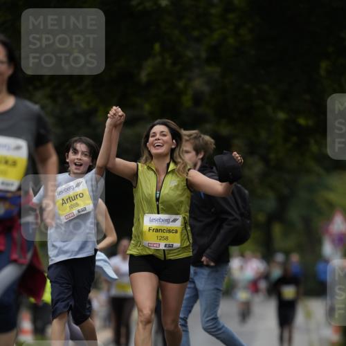 30.08.2026 - Blankeneser Heldenlauf Patografie http://msf.ph/oto/10082414 30.08.2026 09:58:03 Ziel 1130, 1262, 1263, 1426, 1704 meine-sportfotos.de