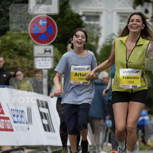 30.08.2026 - Blankeneser Heldenlauf Patografie http://msf.ph/oto/10082430 30.08.2026 09:58:10 Ziel 1085, 1130, 1258, 1426, 1586, 1587 meine-sportfotos.de