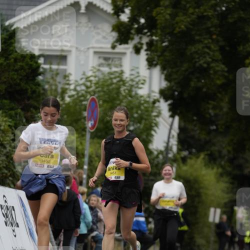 30.08.2026 - Blankeneser Heldenlauf Patografie http://msf.ph/oto/10082459 30.08.2026 09:58:35 Ziel 1089, 1242, 1251, 1451, 1452 meine-sportfotos.de