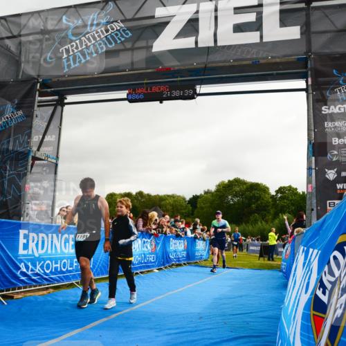 30.08.2026 - Elbe Triathlon Hamburg LAZAROV Photography http://msf.ph/oto/10082482 30.08.2026 11:28:53 Ziel 409, 763, 1115, 1191 meine-sportfotos.de