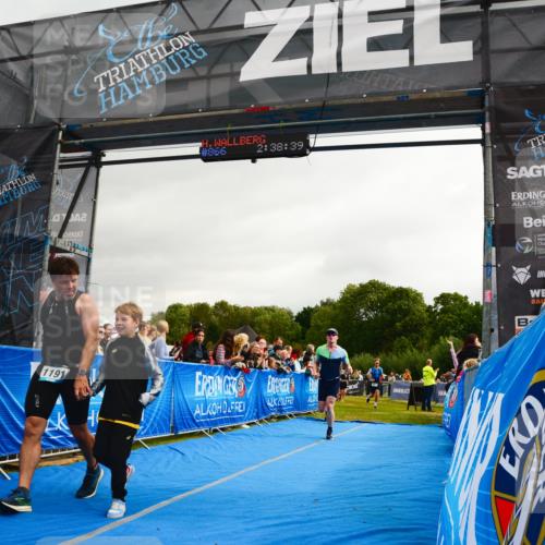 30.08.2026 - Elbe Triathlon Hamburg LAZAROV Photography http://msf.ph/oto/10082485 30.08.2026 11:28:53 Ziel 409, 763, 1115, 1191 meine-sportfotos.de