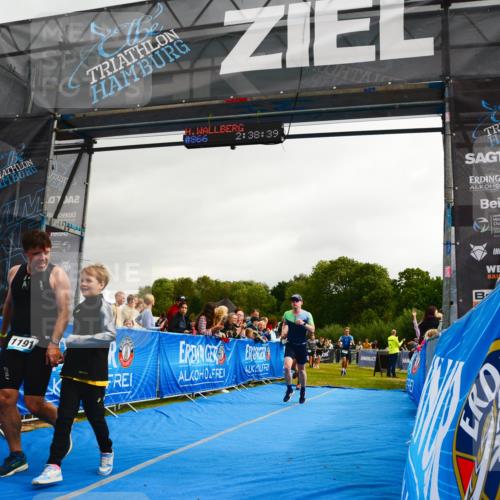 30.08.2026 - Elbe Triathlon Hamburg LAZAROV Photography http://msf.ph/oto/10082486 30.08.2026 11:28:53 Ziel 409, 763, 1115, 1191 meine-sportfotos.de