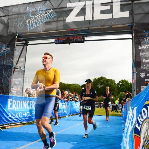 30.08.2026 - Elbe Triathlon Hamburg LAZAROV Photography http://msf.ph/oto/10082514 30.08.2026 11:29:03 Ziel 967, 1033, 1151, 1229, 1322 meine-sportfotos.de