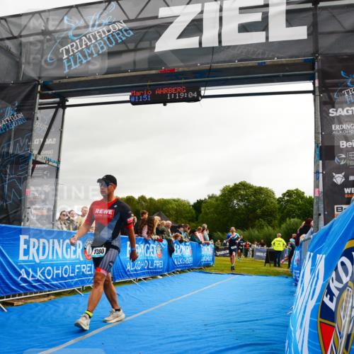 30.08.2026 - Elbe Triathlon Hamburg LAZAROV Photography http://msf.ph/oto/10082533 30.08.2026 11:29:23 Ziel 648, 749, 1280 meine-sportfotos.de