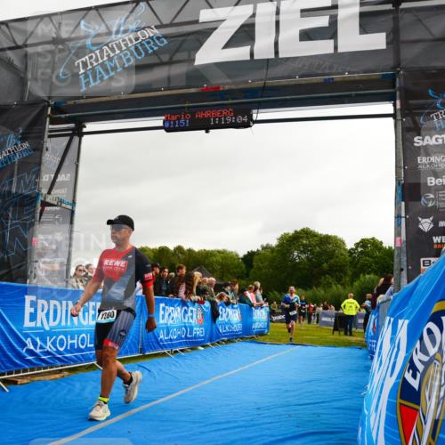 30.08.2026 - Elbe Triathlon Hamburg LAZAROV Photography http://msf.ph/oto/10082534 30.08.2026 11:29:24 Ziel 648, 749, 1078, 1280 meine-sportfotos.de