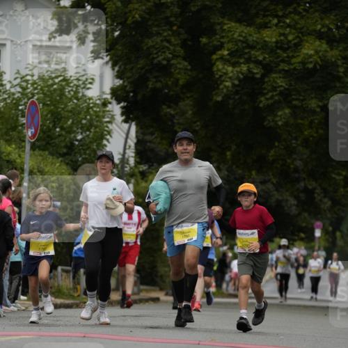 30.08.2026 - Blankeneser Heldenlauf Patografie http://msf.ph/oto/10082571 30.08.2026 09:58:56 Ziel 1790, 1791, 1792, 1793 meine-sportfotos.de