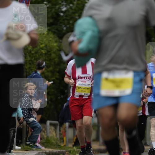 30.08.2026 - Blankeneser Heldenlauf Patografie http://msf.ph/oto/10082576 30.08.2026 09:58:59 Ziel 1054, 1790, 1791, 1792, 1793 meine-sportfotos.de
