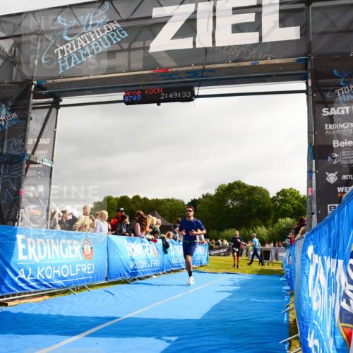 30.08.2026 - Elbe Triathlon Hamburg LAZAROV Photography http://msf.ph/oto/10082588 30.08.2026 11:29:43 Ziel 635, 659 meine-sportfotos.de