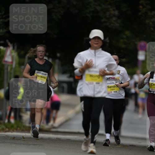 30.08.2026 - Blankeneser Heldenlauf Patografie http://msf.ph/oto/10082597 30.08.2026 09:59:10 Ziel 1054, 1326, 1560, 1561 meine-sportfotos.de