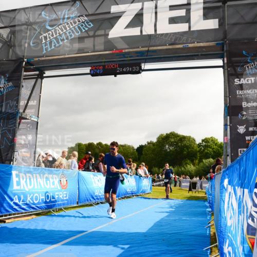30.08.2026 - Elbe Triathlon Hamburg LAZAROV Photography http://msf.ph/oto/10082600 30.08.2026 11:29:44 Ziel 635, 659, 880 meine-sportfotos.de