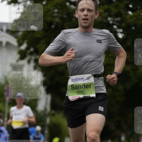 30.08.2026 - Blankeneser Heldenlauf Patografie http://msf.ph/oto/10082638 30.08.2026 10:00:30 Ziel 1432, 1694, 1703, 1708, 1709, 5643 meine-sportfotos.de