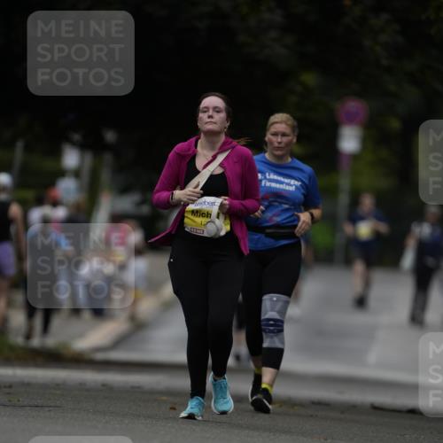 30.08.2026 - Blankeneser Heldenlauf Patografie http://msf.ph/oto/10082694 30.08.2026 10:01:28 Ziel 1099, 1341, 1408 meine-sportfotos.de