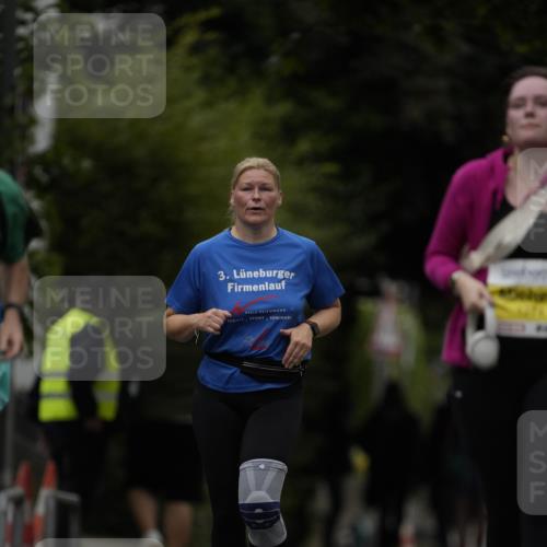 30.08.2026 - Blankeneser Heldenlauf Patografie http://msf.ph/oto/10082710 30.08.2026 10:01:35 Ziel 1099, 1274, 1341 meine-sportfotos.de