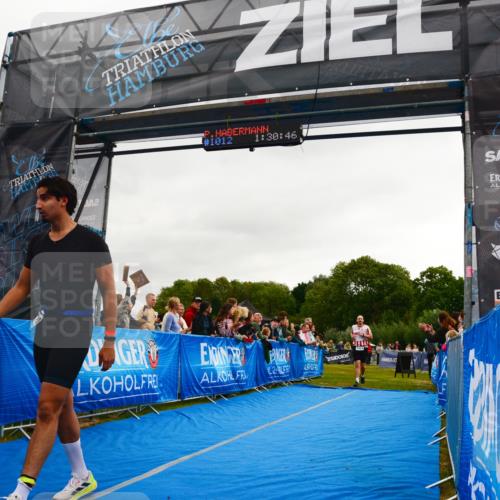 30.08.2026 - Elbe Triathlon Hamburg LAZAROV Photography http://msf.ph/oto/10082732 30.08.2026 11:31:01 Ziel 1018, 1306, 1442 meine-sportfotos.de
