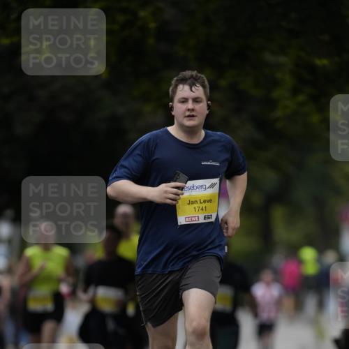 30.08.2026 - Blankeneser Heldenlauf Patografie http://msf.ph/oto/10082740 30.08.2026 10:02:09 Ziel 1221, 1741 meine-sportfotos.de