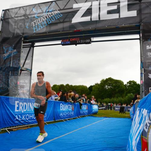 30.08.2026 - Elbe Triathlon Hamburg LAZAROV Photography http://msf.ph/oto/10082752 30.08.2026 11:31:15 Ziel 1352 meine-sportfotos.de